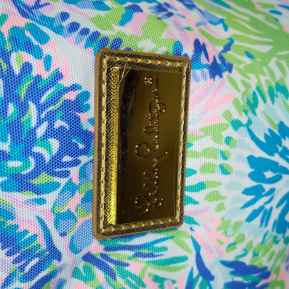 NWT Lilly Pulitzer Beach Cooler Shell of a Party large insulated lunchbox - Picture 3 of 11